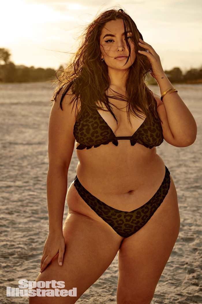 X163483_TK5_00001WMweb